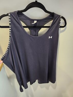 2x Under Armour Women’s Black Performance Tank Top